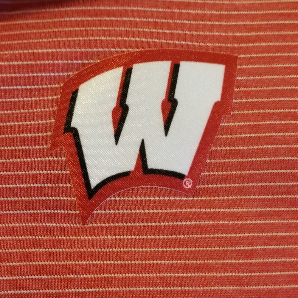 UW Pullover Top